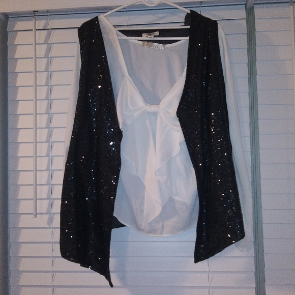 Vest - Picture 4 of 4